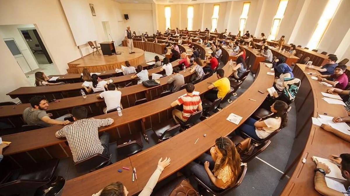 Polatlı'da Öğrenci Taşıma Sorunu Meclis Gündeminde: Yüzlerce Öğrenci Mağdur