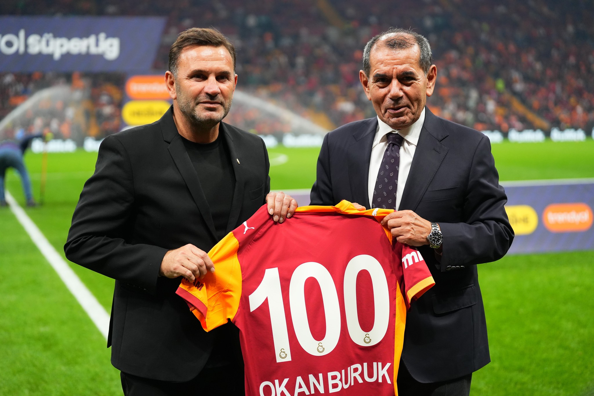 Rafael Leao'dan Türkiye Kararı: Galatasaray ve Fenerbahçe Devrede!
