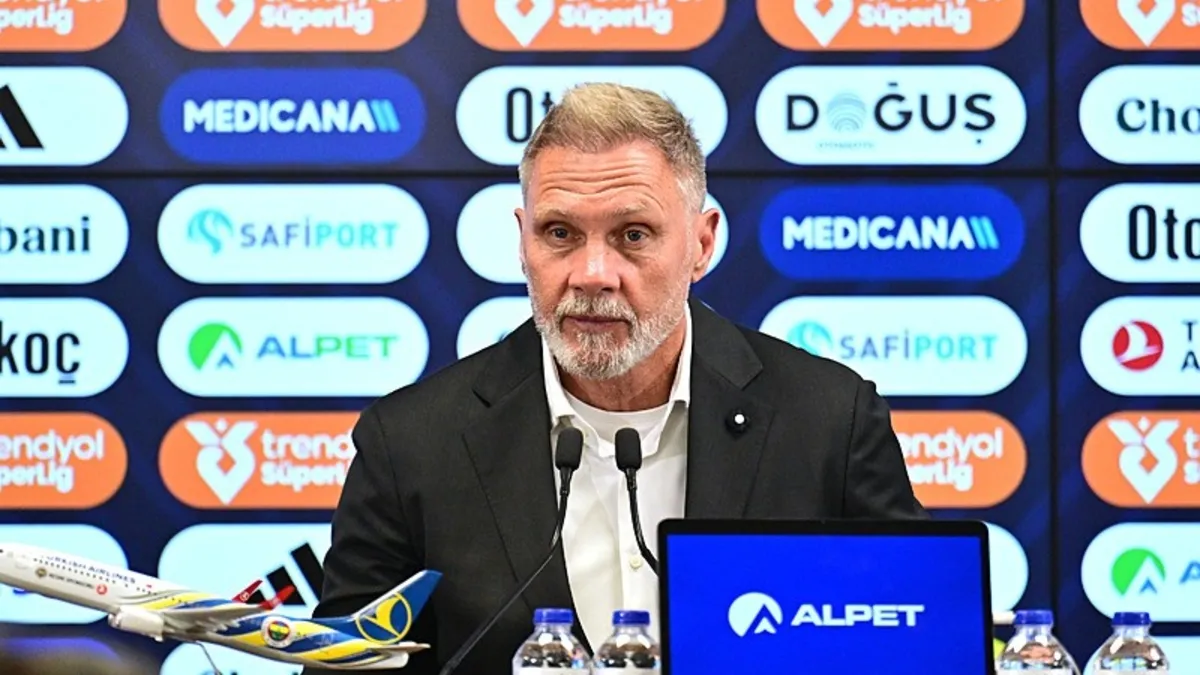 Samsunspor Teknik Direktörü Fink'ten Fenerbahçe Maçı Öncesi Önemli Açıklamalar