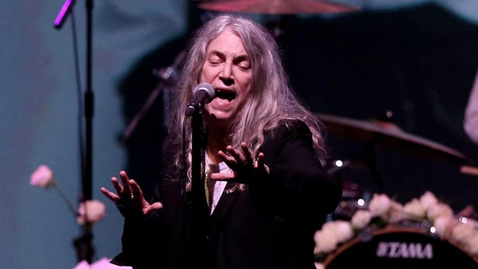 Savaş Mağduru Çocuklar İçin Sanatın Gücü: Zarema ve Patti Smith'ten Çağrı
