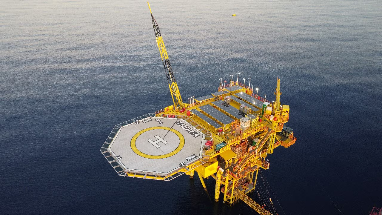 Shell, Avrupa'daki Yenilenebilir Enerji Portföyünü TotalEnergies'e Devretti