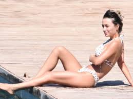 Sibel Aytan'ın Bodrum Cennet Koyu'ndaki Tatil Keyfi Objektiflere Yansıdı