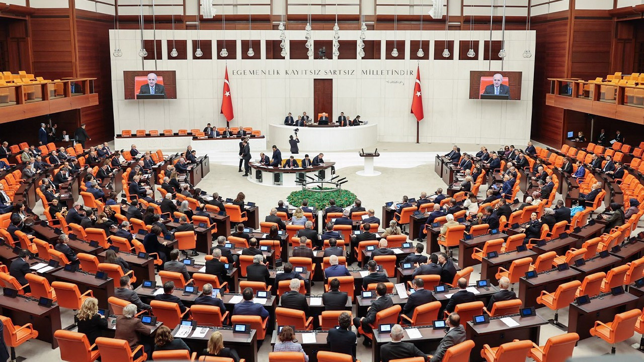 TBMM Genel Kurulu Kapandı: 'Fon Vurgunu' Tartışmaları Damga Vurdu