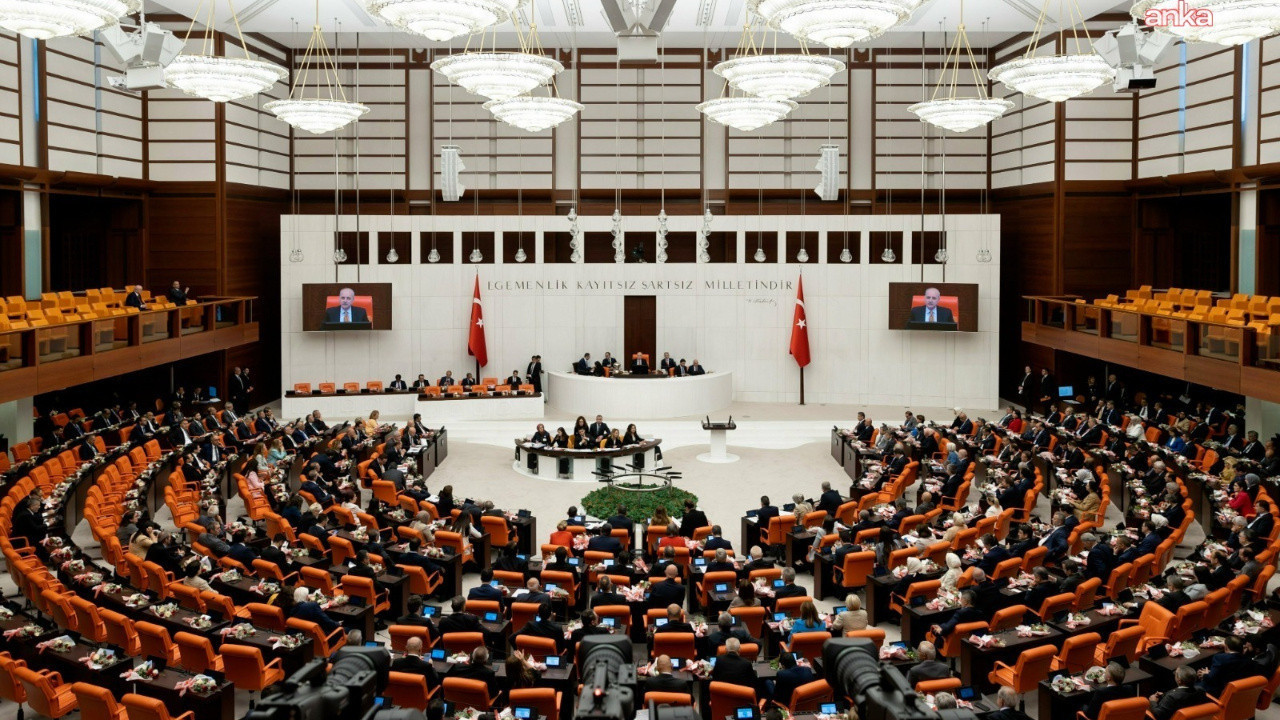 TBMM Kapılarını Açıyor: EYT, Ekonomi Paketi ve Sosyal Medya Düzenlemesi Gündemde