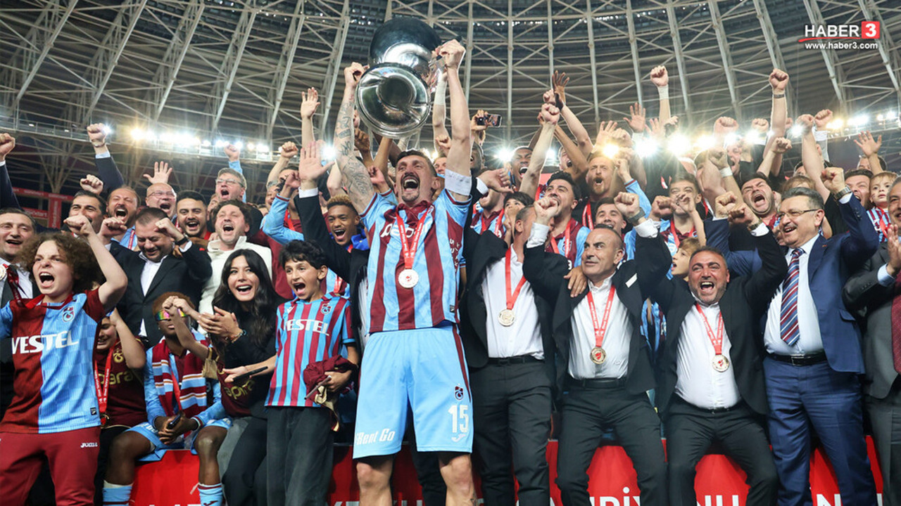 Trabzonspor, Başakşehir'i Salah'ın Golleriyle 2-1 Mağlup Etti