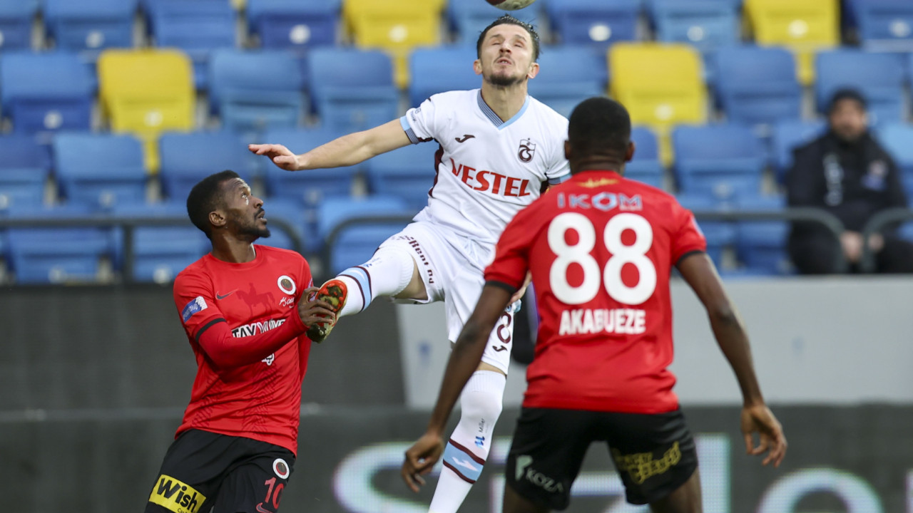 Trabzonspor, Gençlerbirliği'ni 5 Golle Mağlup Etti: Yıldızlar Sahne Aldı
