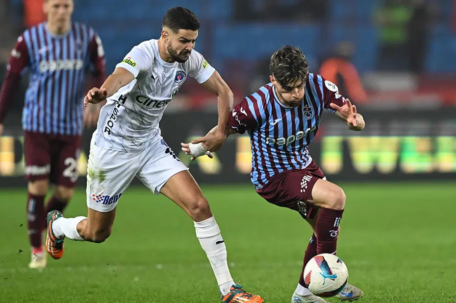 Trabzonspor Kasımpaşa Maçı İçin Sahaya İndi: İlk Haftaya Odaklanma