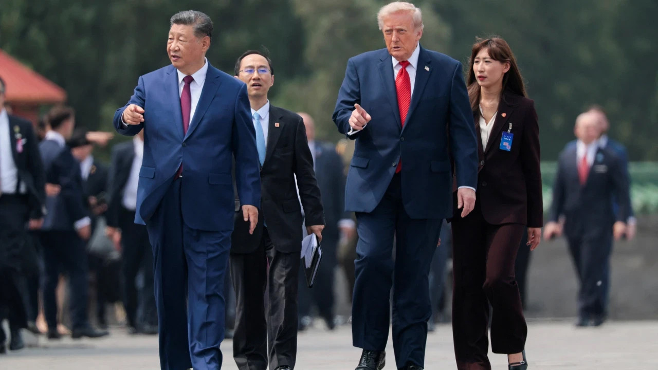 Trump'tan İran'a Sert Mesaj: Hürmüz Açık, Müzakere Yok