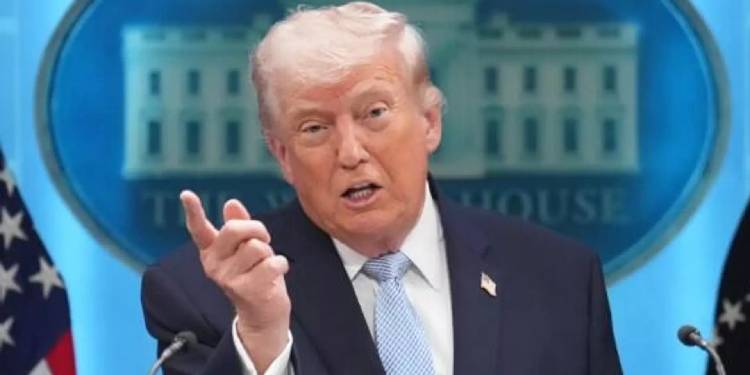 Trump'tan İran'a Sert Uyarı: 'Bu Gece Çok Ağır Vuracağız'